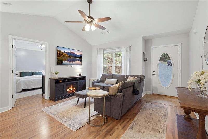 3 bedroom, 2 bathroom, 1,132 sq ft single family residence for sale at 5387 Auraria Road, Dawsonville, GA 30534 — photo 6
