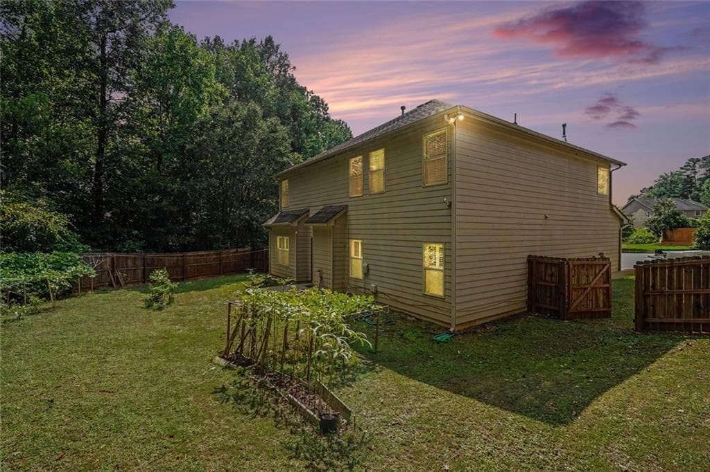 4 bedroom, 3 bathroom, 2,886 sq ft single family residence for sale at 19 Gloster Park Court, Lawrenceville, GA 30044 — photo 6