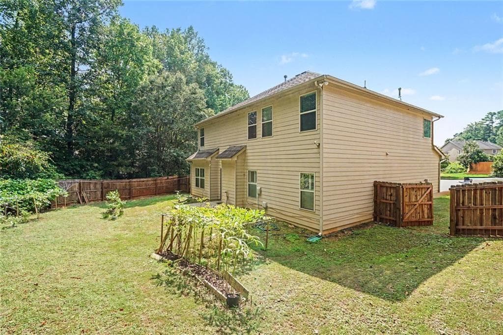 4 bedroom, 3 bathroom, 2,886 sq ft single family residence for sale at 19 Gloster Park Court, Lawrenceville, GA 30044 — photo 7