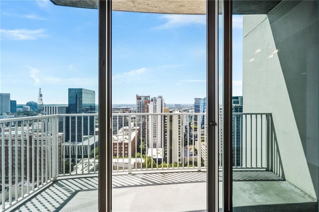 2 bedroom, 2 bathroom, 1,193 sq ft condominium for sale at 860 Peachtree Street 1918, Atlanta, GA 30308 — photo 3