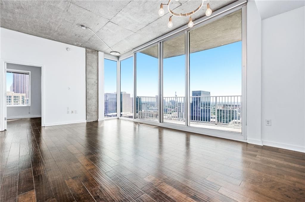 2 bedroom, 2 bathroom, 1,193 sq ft condominium for sale at 860 Peachtree Street 1918, Atlanta, GA 30308 — photo 2