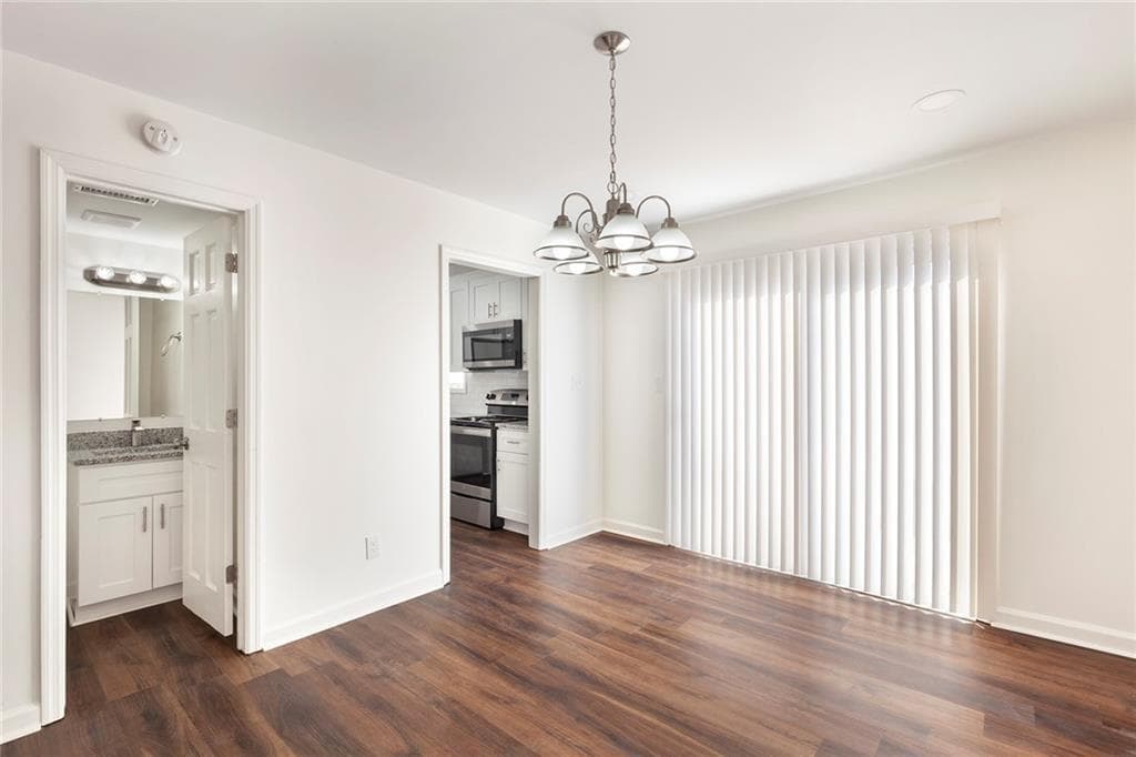 2 bedroom, 3 bathroom, 1,392 sq ft townhouse for rent at 330 Winding River Drive H, Sandy Springs, GA 30350 for $1,895 a month — photo 6