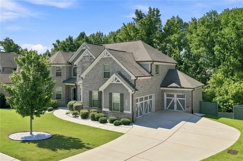 5 bedroom, 4 bathroom, 4,091 sq ft single family residence for sale at 3925 Amberhill Circle, Cumming, GA 30040 — photo 3