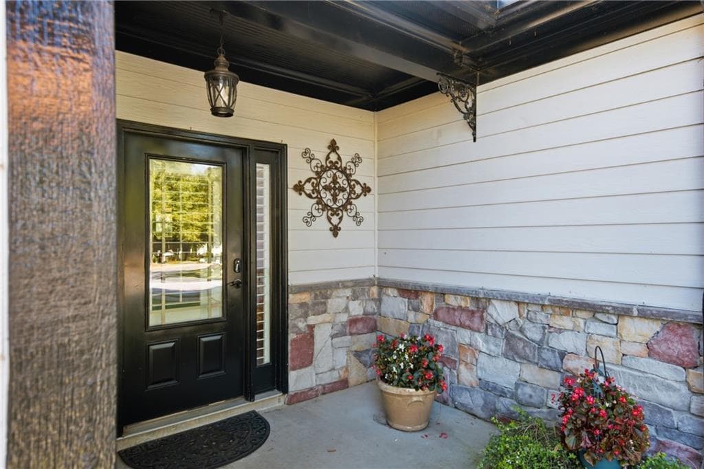 4 bedroom, 3 bathroom, 2,596 sq ft single family residence for sale at 5804 Ansley Terrace, Braselton, GA 30517 — photo 4