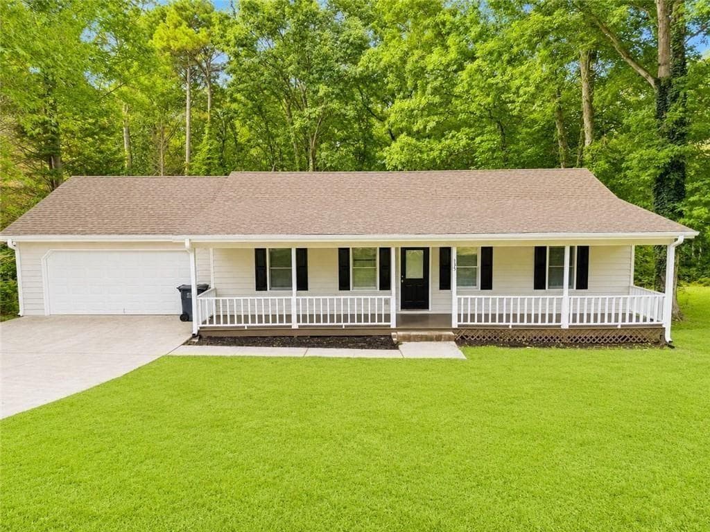 3 bedroom, 2 bathroom, 1,402 sq ft single family residence under contract at 135 Willow Shoals Drive, Covington, GA 30016