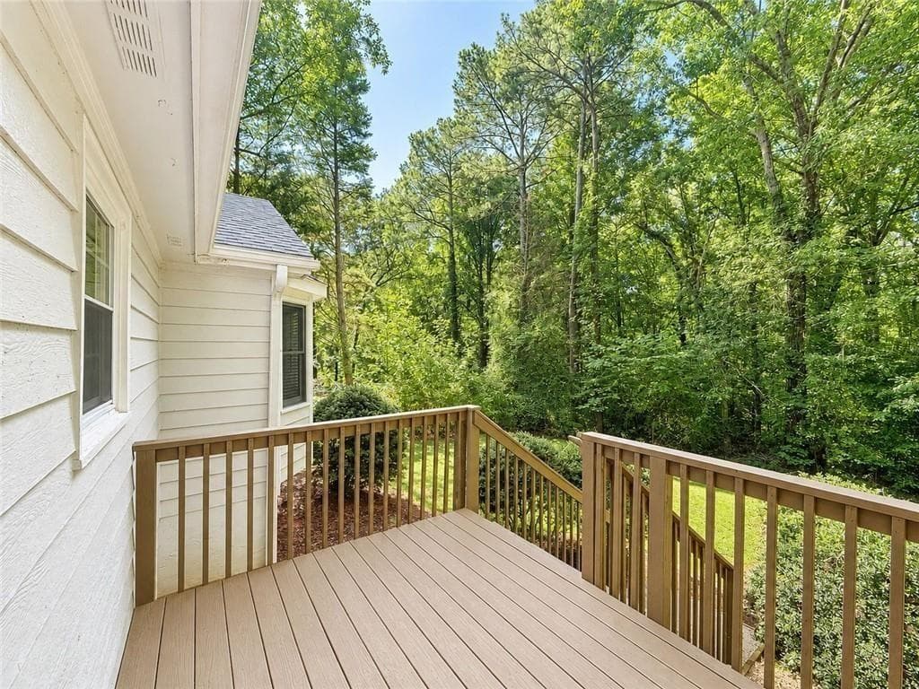 3 bedroom, 2 bathroom, 1,402 sq ft single family residence under contract at 135 Willow Shoals Drive, Covington, GA 30016 — photo 9