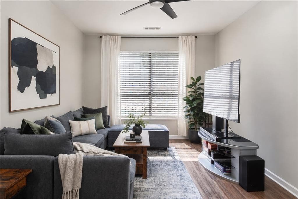 2 bedroom, 2 bathroom, 1,077 sq ft condominium for sale at 821 Ralph McGill Boulevard 3110, Atlanta, GA 30306 — photo 1 of 25