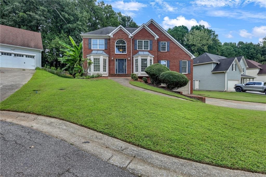 5 bedroom, 3 bathroom, 3,660 sq ft single family residence under contract at 1336 Velvet Creek Way, Marietta, GA 30008 — photo 2