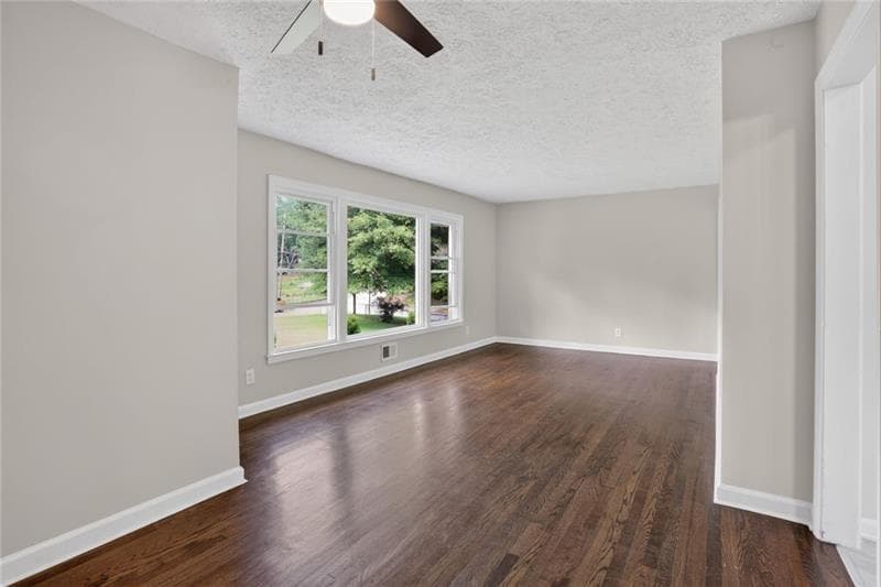 4 bedroom, 3 bathroom, 1,373 sq ft single family residence for rent at 3081 Glendale Court, Decatur, GA 30032 for $2,195 a month — photo 3