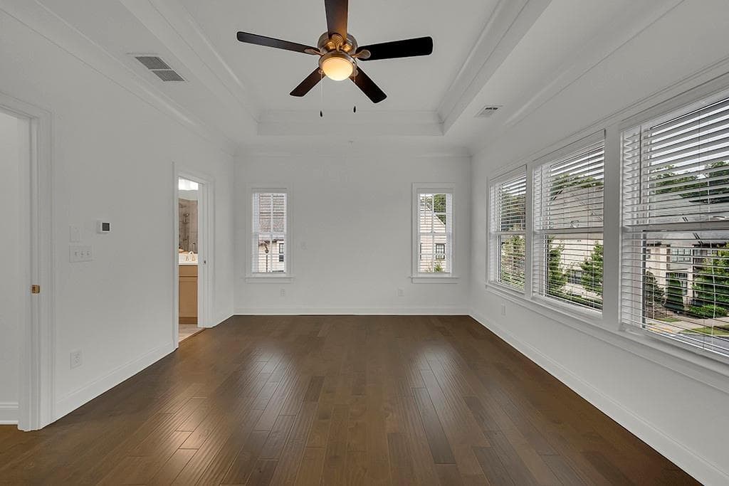 3 bedroom, 4 bathroom, 2,285 sq ft townhouse for rent at 6807 Encore Boulevard, Sandy Springs, GA 30328 for $4,200 a month — photo 10