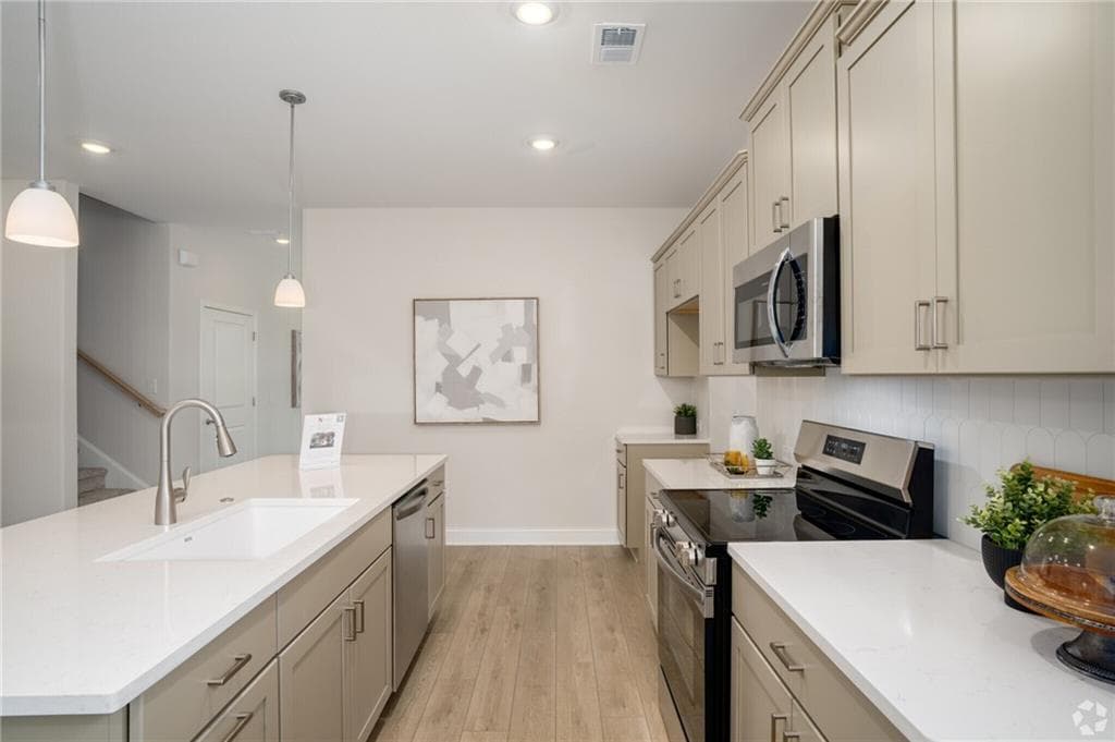 2 bedroom, 3 bathroom, 1,732 sq ft townhouse for sale at 109 Harmony Circle, Cartersville, GA 30120 — photo 7