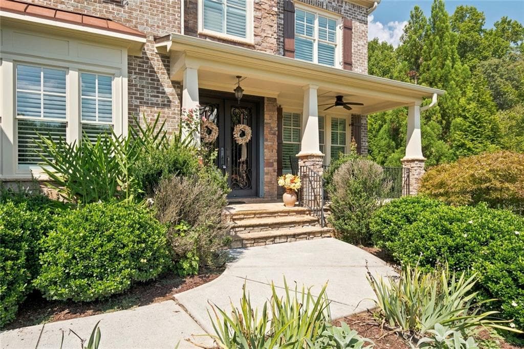 6 bedroom, 5 bathroom, 5,667 sq ft single family residence for sale at 360 Dewpoint Lane, Johns Creek, GA 30022 — photo 5