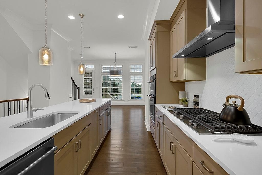 3 bedroom, 4 bathroom, 2,285 sq ft townhouse for rent at 6807 Encore Boulevard, Sandy Springs, GA 30328 for $4,200 a month — photo 6