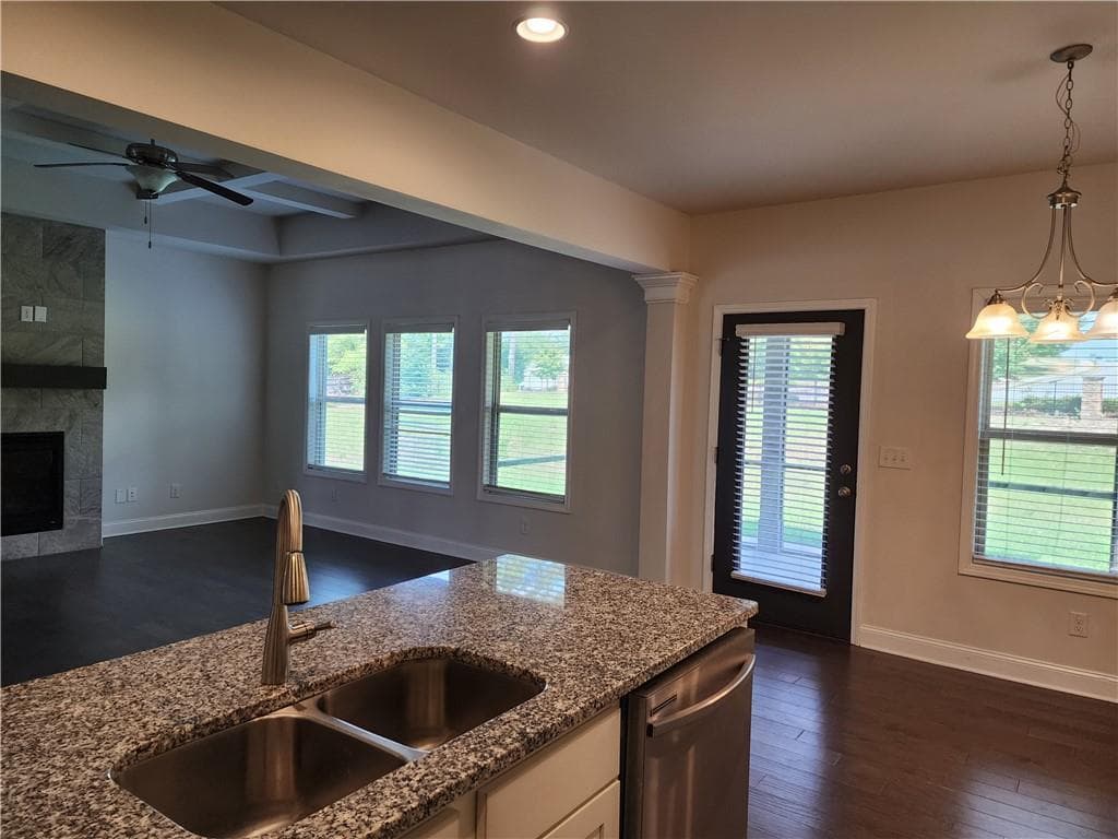 6 bedroom, 3 bathroom, 3,045 sq ft single family residence for rent at 1672 Lapland Drive, Lawrenceville, GA 30045 for $4,399 a month — photo 9