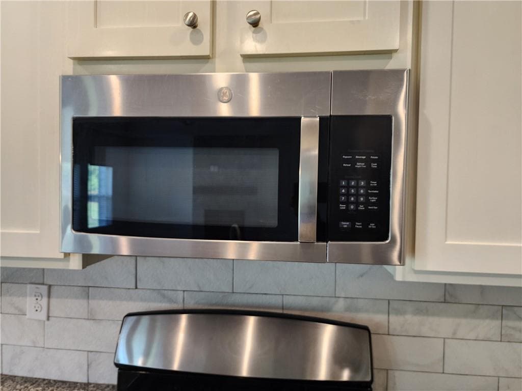 6 bedroom, 3 bathroom, 3,045 sq ft single family residence for rent at 1672 Lapland Drive, Lawrenceville, GA 30045 for $4,399 a month — photo 10