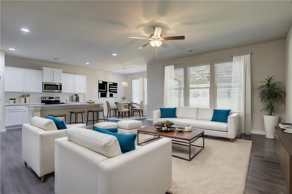 4 bedroom, 2 bathroom, 1,827 sq ft single family residence for sale at 240 Cochin Drive, Statham, GA 30666 — photo 5