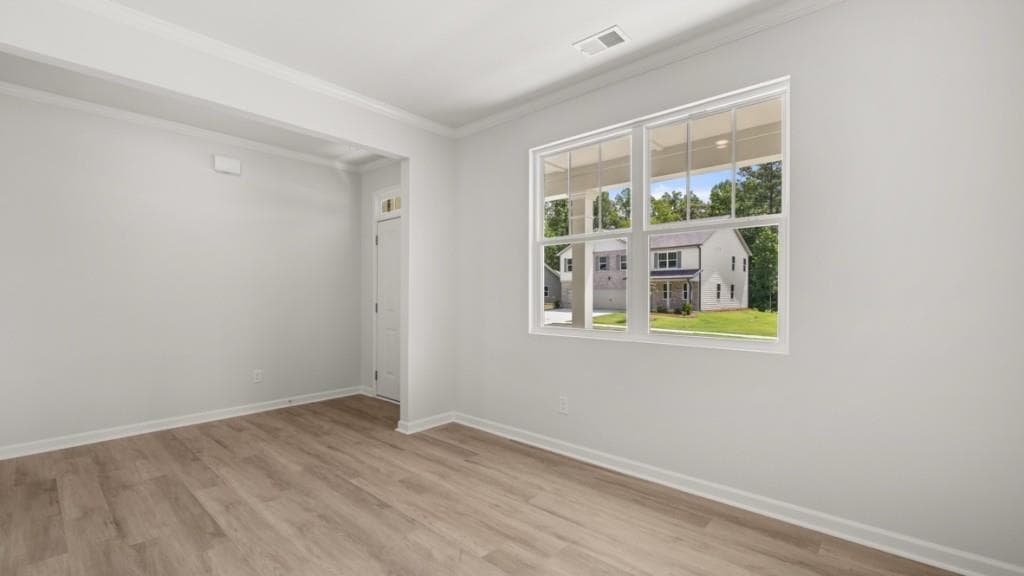 5 bedroom, 3 bathroom, 2,511 sq ft single family residence for sale at 6069 Airedale Drive, Union City, GA 30291 — photo 3