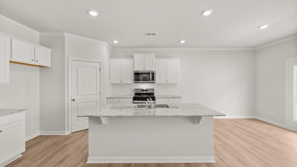5 bedroom, 3 bathroom, 2,511 sq ft single family residence for sale at 6069 Airedale Drive, Union City, GA 30291 — photo 5
