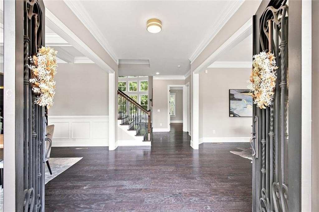 6 bedroom, 5 bathroom, 5,667 sq ft single family residence for sale at 360 Dewpoint Lane, Johns Creek, GA 30022 — photo 7