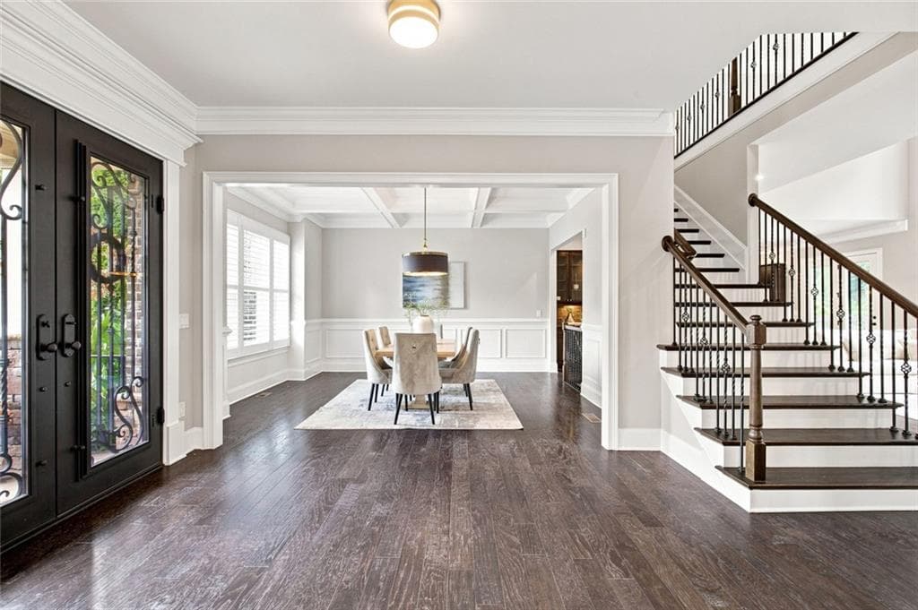 6 bedroom, 5 bathroom, 5,667 sq ft single family residence for sale at 360 Dewpoint Lane, Johns Creek, GA 30022 — photo 10