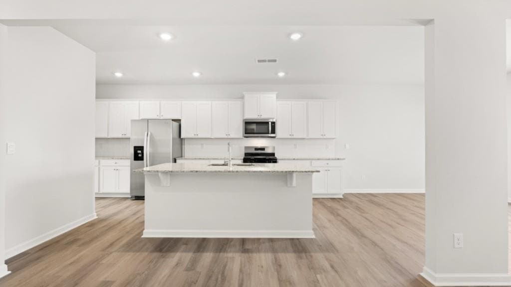 5 bedroom, 3 bathroom, 3,209 sq ft single family residence for sale at 6071 Airedale Drive, Union City, GA 30291 — photo 8
