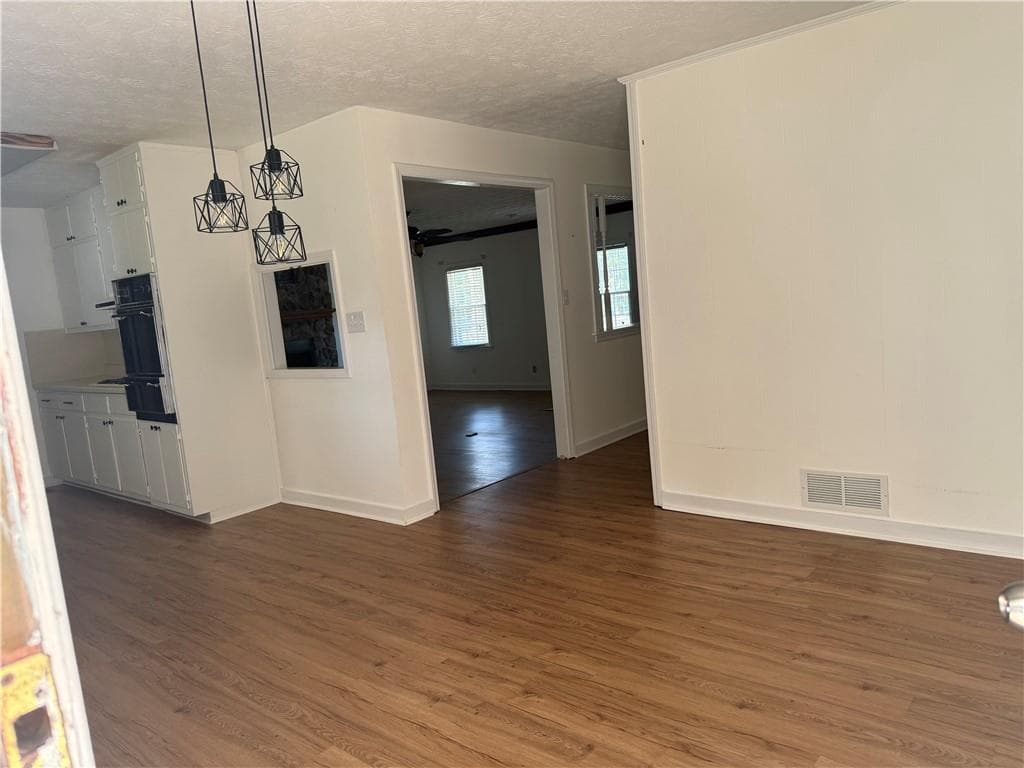 3 bedroom, 2 bathroom, 1,835 sq ft single family residence for rent at 2168 Cannon Hill Road, Lilburn, GA 30047 for $2,000 a month — photo 8