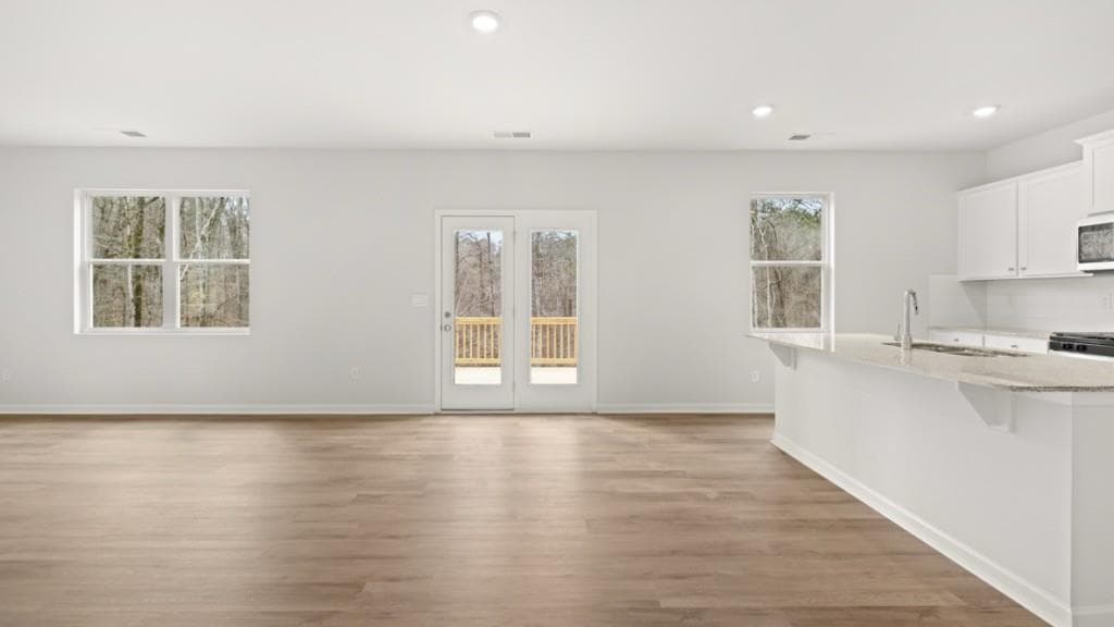 4 bedroom, 3 bathroom, 2,340 sq ft single family residence for sale at 6065 Airedale Drive, Union City, GA 30291 — photo 8