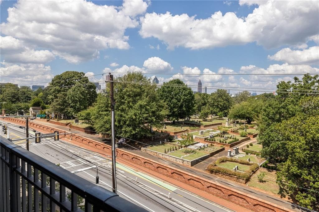 1 bedroom, 1 bathroom, 688 sq ft condominium for sale at 563 Memorial Drive 409, Atlanta, GA 30312 — photo 8