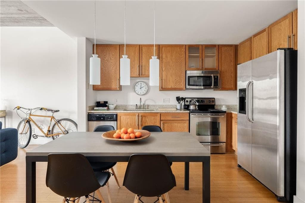 1 bedroom, 1 bathroom, 688 sq ft condominium for sale at 563 Memorial Drive 409, Atlanta, GA 30312 — photo 9