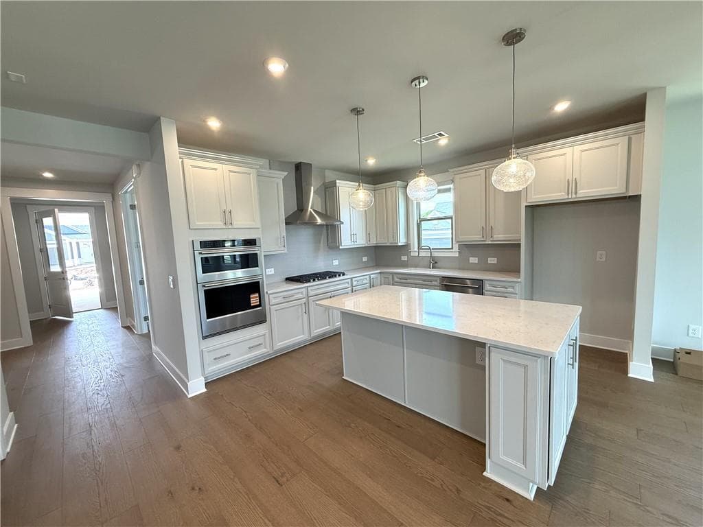 2 bedroom, 2 bathroom, 1,711 sq ft single family residence under contract at 2436 Naples Street, Hoschton, GA 30548 — photo 7