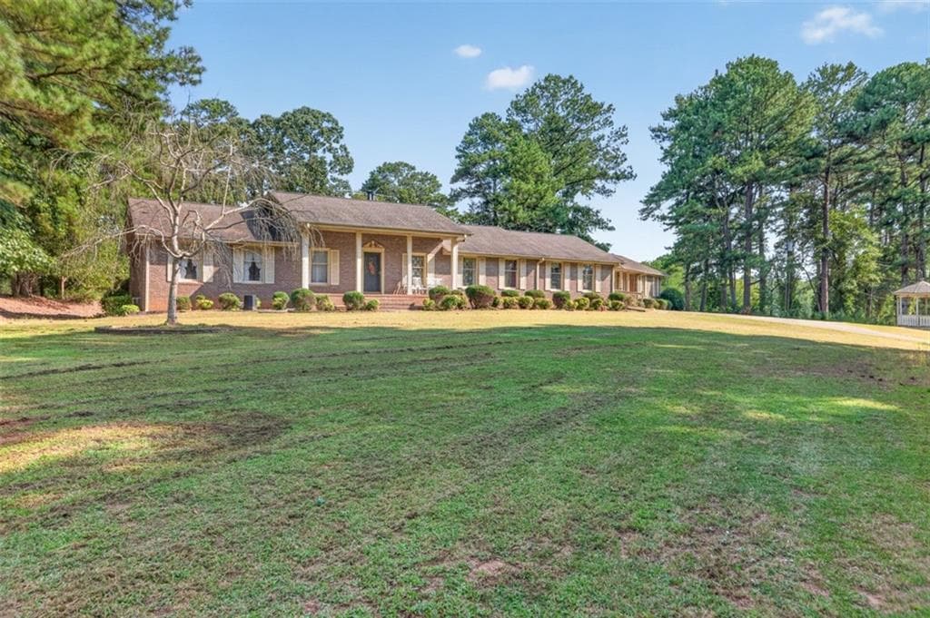 4 bedroom, 4 bathroom, 6,090 sq ft single family residence for rent at 160 Apalachee Church Road, Auburn, GA 30011 for $3,200 a month — photo 3