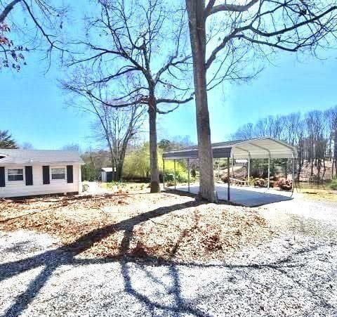 3 bedroom, 2 bathroom, 1,656 sq ft single family residence for sale at 338 Liberty Hill Road, Hartwell, GA 30643 — photo 5