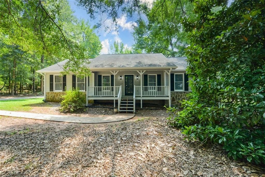 4 bedroom, 3 bathroom, 2,800 sq ft single family residence for sale at 293 Sweetwater Church Road, Douglasville, GA 30134 — photo 5