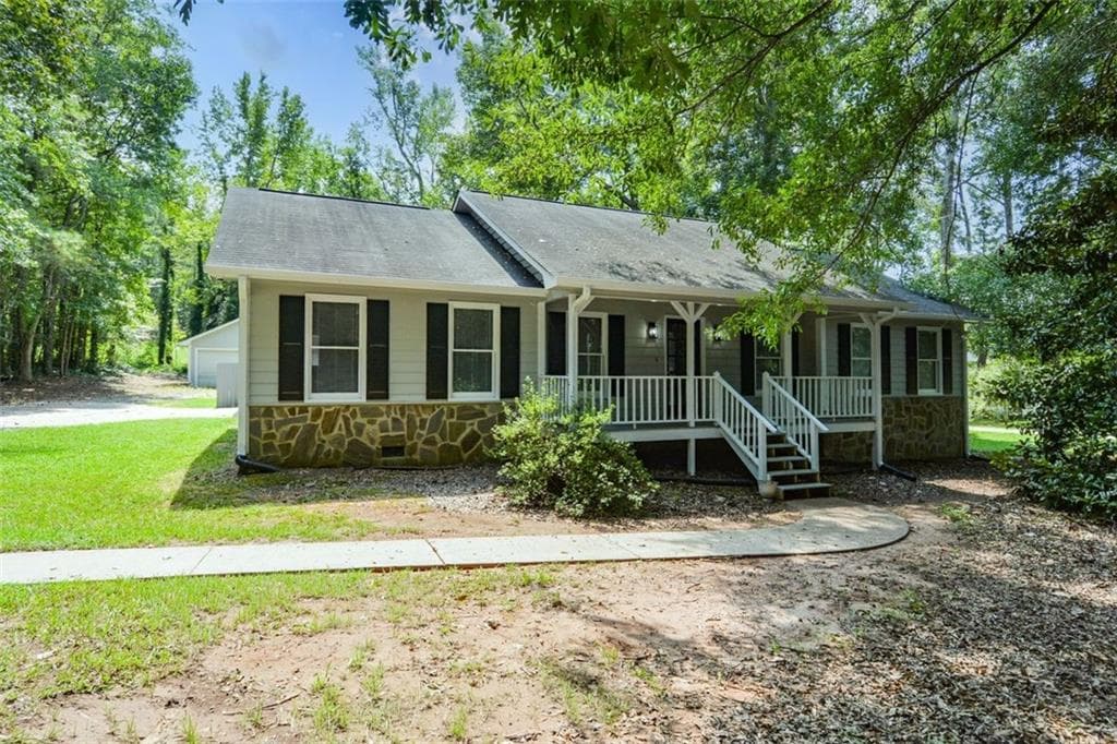 4 bedroom, 3 bathroom, 2,800 sq ft single family residence for sale at 293 Sweetwater Church Road, Douglasville, GA 30134