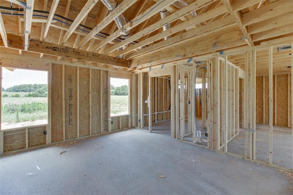 3 bedroom, 2 bathroom, 1,800 sq ft single family residence for sale at 124 Creek Stone Drive, Hartwell, GA 30643 — photo 9