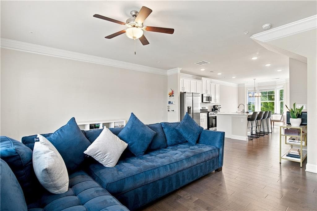 3 bedroom, 4 bathroom, 1,940 sq ft townhouse for sale at 1746 Prelude Pte, Marietta, GA 30067 — photo 6