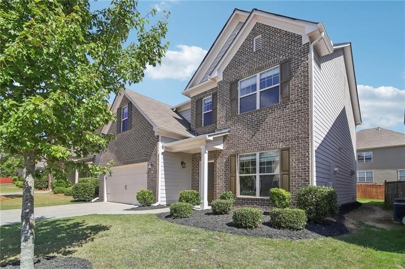 4 bedroom, 3 bathroom, 2,756 sq ft single family residence for rent at 5770 Rialto Way R, Cumming, GA 30040 for $2,700 a month — photo 3