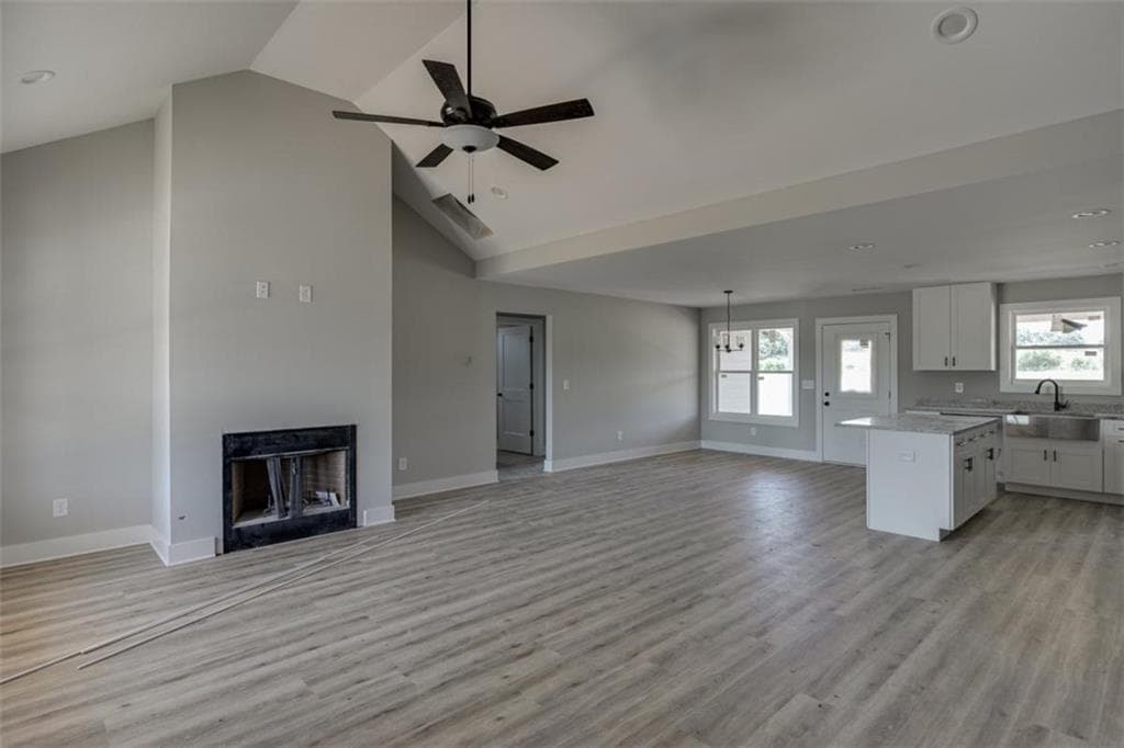 3 bedroom, 2 bathroom, 1,800 sq ft single family residence for sale at 102 Creek Stone Drive, Hartwell, GA 30643 — photo 4