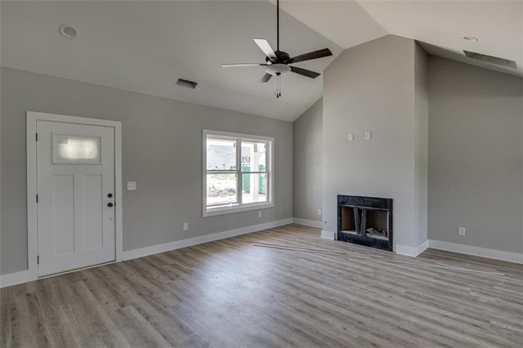 3 bedroom, 2 bathroom, 1,800 sq ft single family residence for sale at 102 Creek Stone Drive, Hartwell, GA 30643 — photo 6