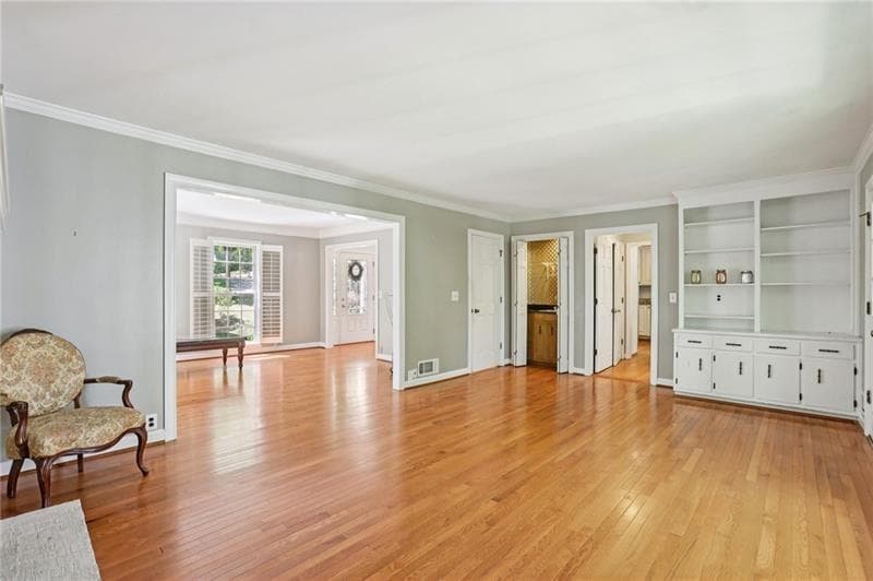 5 bedroom, 4 bathroom, 3,357 sq ft single family residence for sale at 4683 Oberlin Way, Marietta, GA 30068 — photo 3