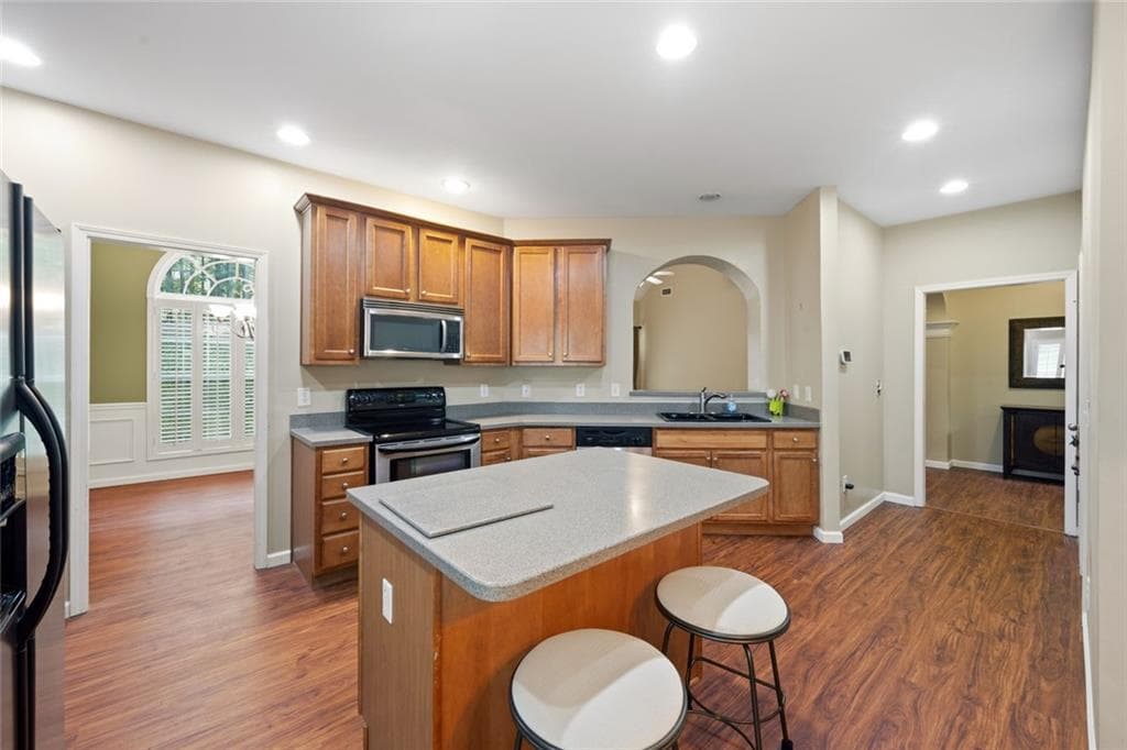 4 bedroom, 4 bathroom, 3,148 sq ft single family residence for sale at 3709 The Great Drive, Atlanta, GA 30349 — photo 8