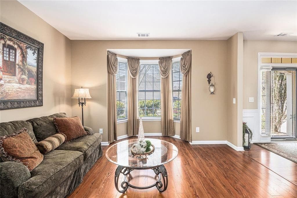 4 bedroom, 3 bathroom, 2,993 sq ft single family residence for sale at 108 Heritage Club Circle, Dallas, GA 30132 — photo 5