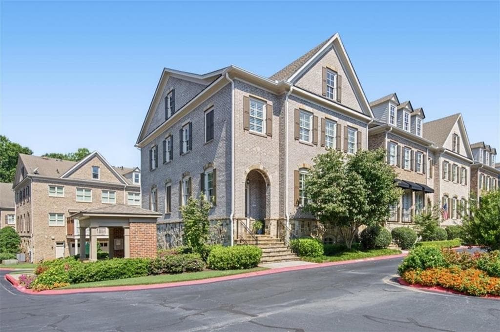 3 bedroom, 5 bathroom, 3,574 sq ft townhouse under contract at 1451 Winterfield Court, Kennesaw, GA 30152