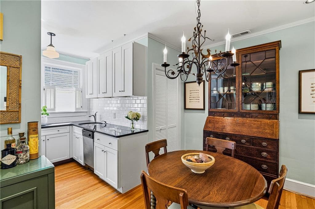 1 bedroom, 1 bathroom, 617 sq ft condominium under contract at 1115 Briarcliff Place 6, Atlanta, GA 30306 — photo 4