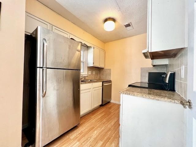 2 bedroom, 3 bathroom, 1,240 sq ft townhouse for rent at 107 Old Ferry Way, Roswell, GA 30076 for $1,745 a month — photo 2