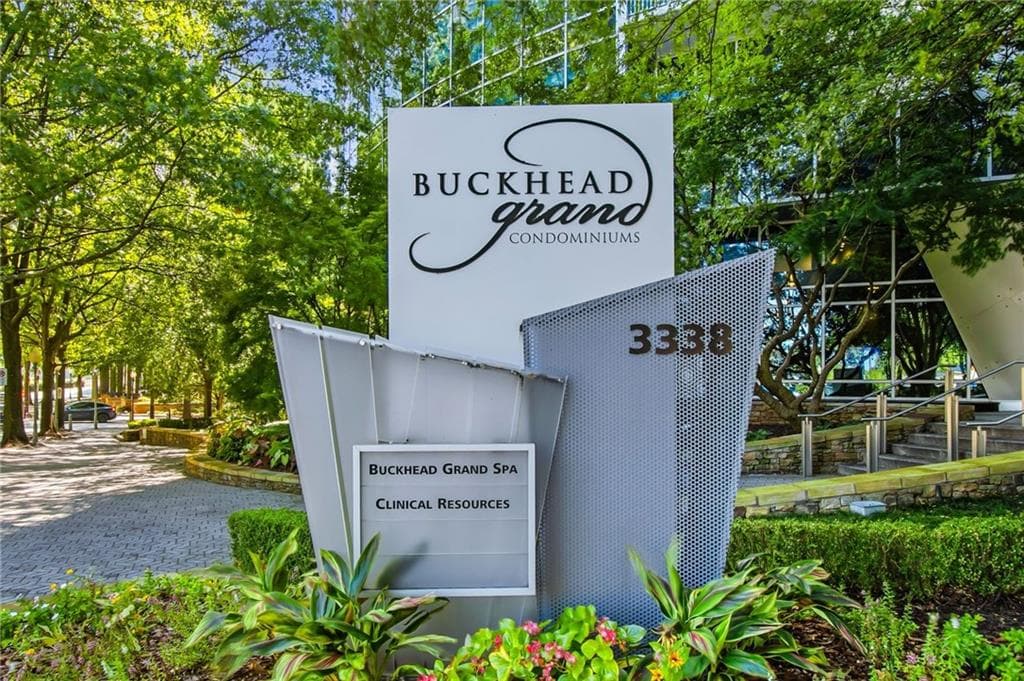 3 bedroom, 3 bathroom, 1,876 sq ft condominium for rent at 3338 Peachtree Road 2105, Atlanta, GA 30326 for $4,500 a month — photo 4