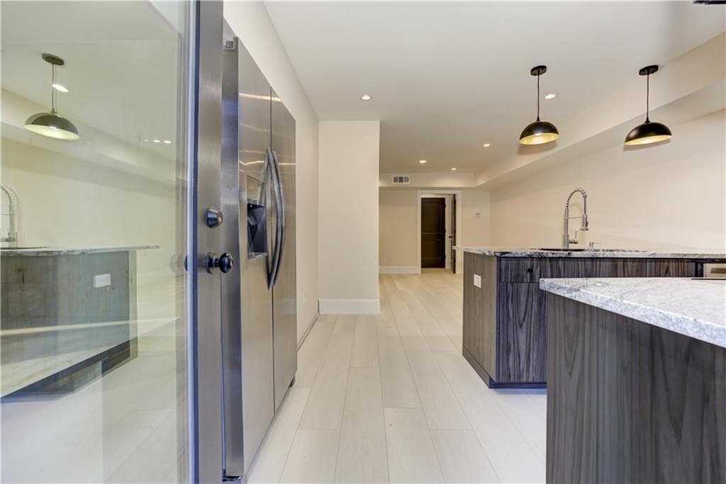 2 bedroom, 2 bathroom, 1,133 sq ft apartment for rent at 83 26th Street 3, Atlanta, GA 30309 for $2,550 a month — photo 4