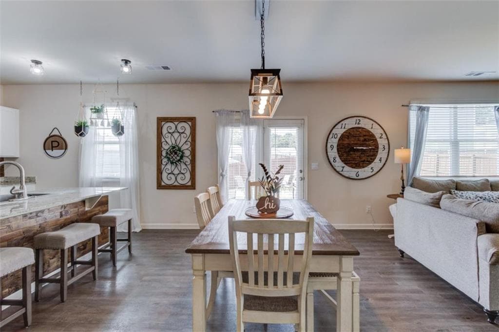 4 bedroom, 3 bathroom, 2,420 sq ft single family residence under contract at 124 Brode Lane, Pendergrass, GA 30567 — photo 7