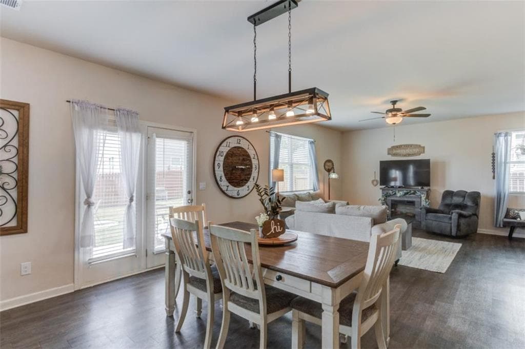4 bedroom, 3 bathroom, 2,420 sq ft single family residence under contract at 124 Brode Lane, Pendergrass, GA 30567 — photo 8