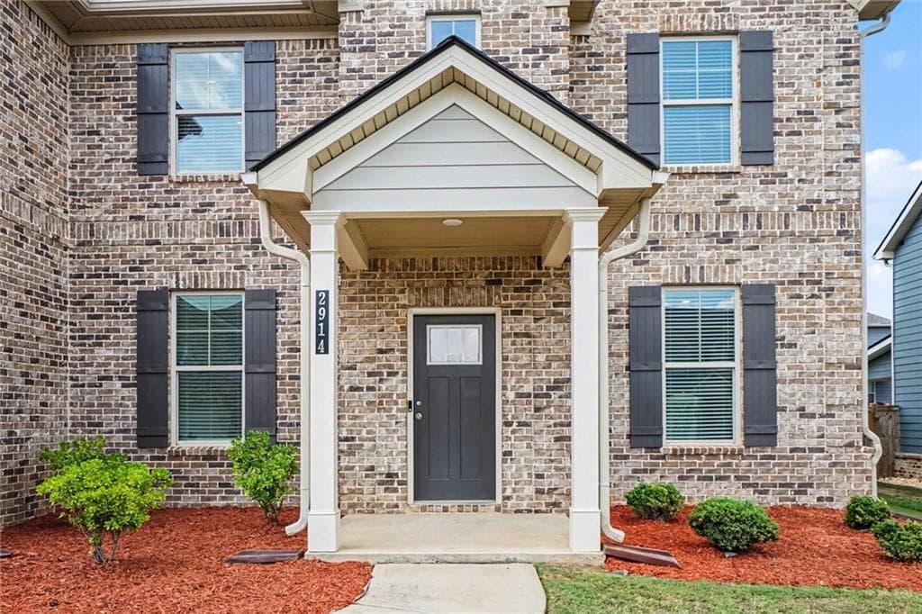 5 bedroom, 4 bathroom, 3,988 sq ft single family residence for sale at 2914 Amabile Road, Dacula, GA 30019 — photo 2